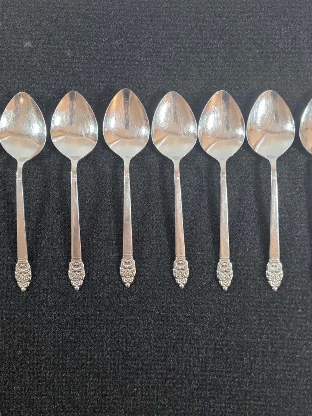 ONEIDA VINLAND STAINLESS FLATWARE SET SERVING SPOONS NORDIC CROWN 41 PCS